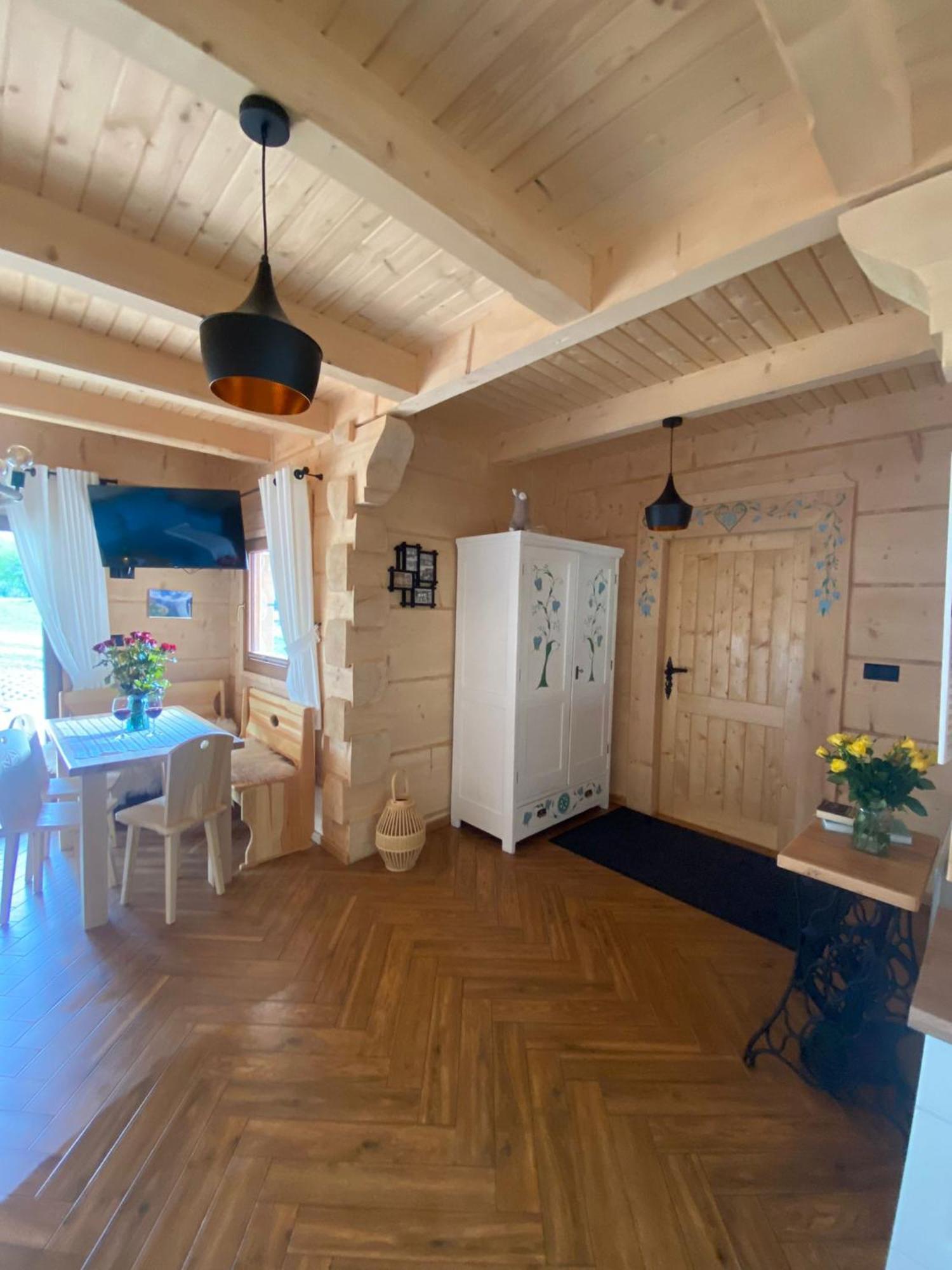 Malowany Domek W Gorach Ciche  Exterior photo