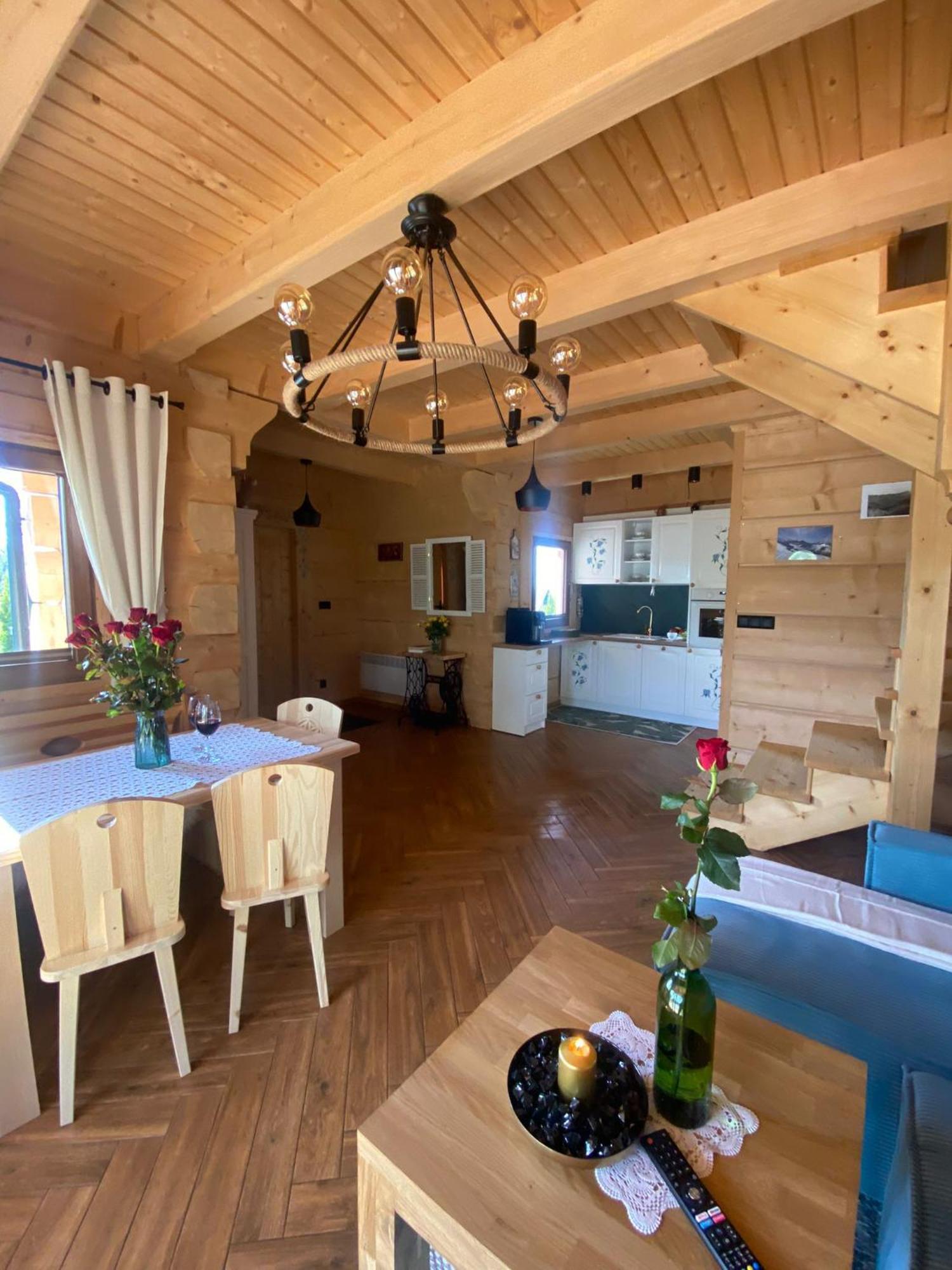 Malowany Domek W Gorach Ciche  Exterior photo